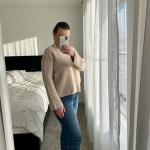 H&M turtle neck sweater size M